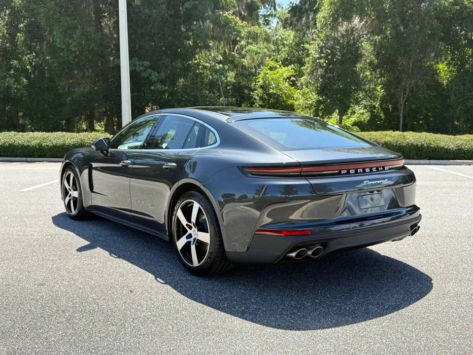 2026 Porsche 976 Panamera - Image 3 of 5