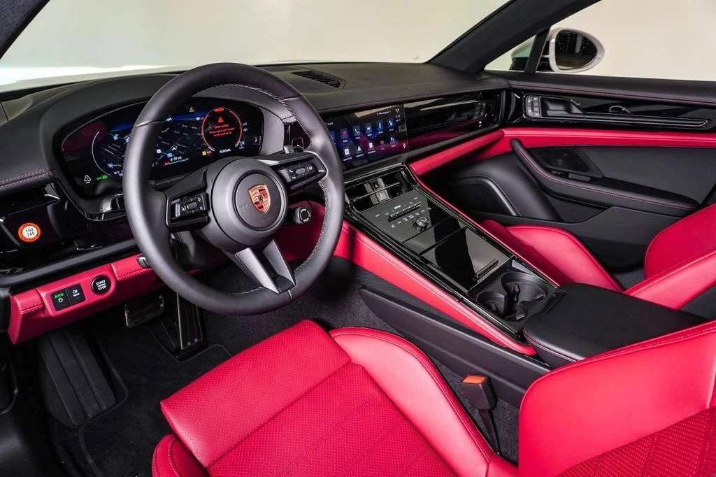 2026 Porsche 976 Panamera - Image 4 of 4