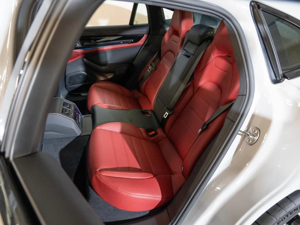 2026 Porsche 976 Panamera - Image 24 of 27