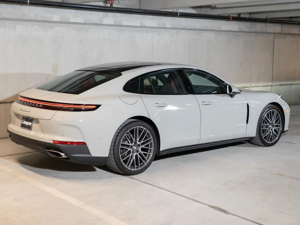 2026 Porsche 976 Panamera - Image 9 of 27