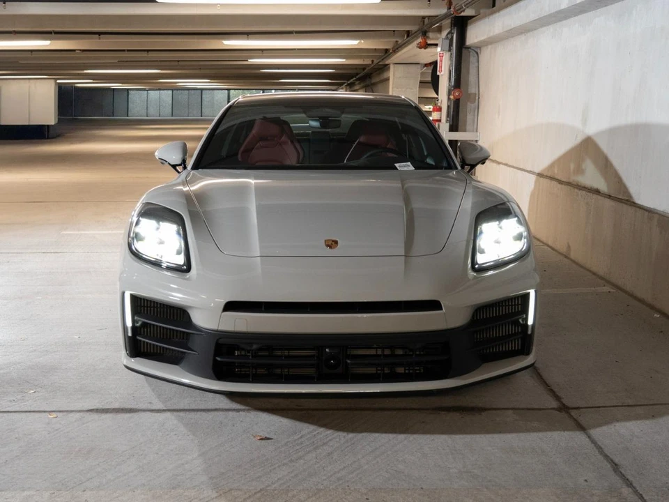 2026 Porsche 976 Panamera - Image 6 of 27