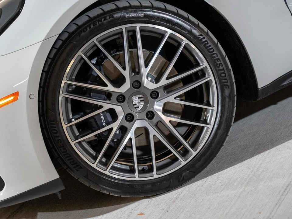 2026 Porsche 976 Panamera - Image 11 of 27