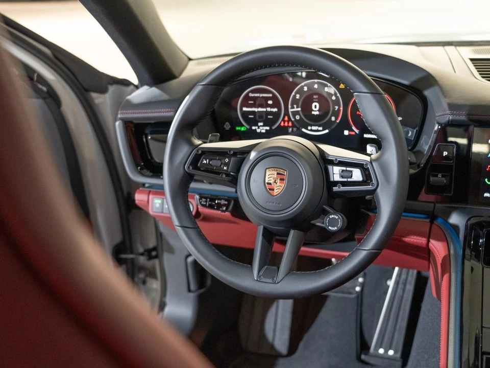 2026 Porsche 976 Panamera - Image 26 of 27