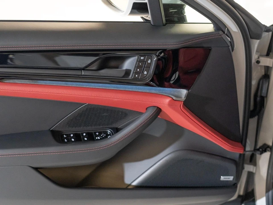 2026 Porsche 976 Panamera - Image 18 of 27