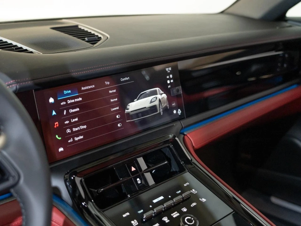 2026 Porsche 976 Panamera - Image 20 of 27