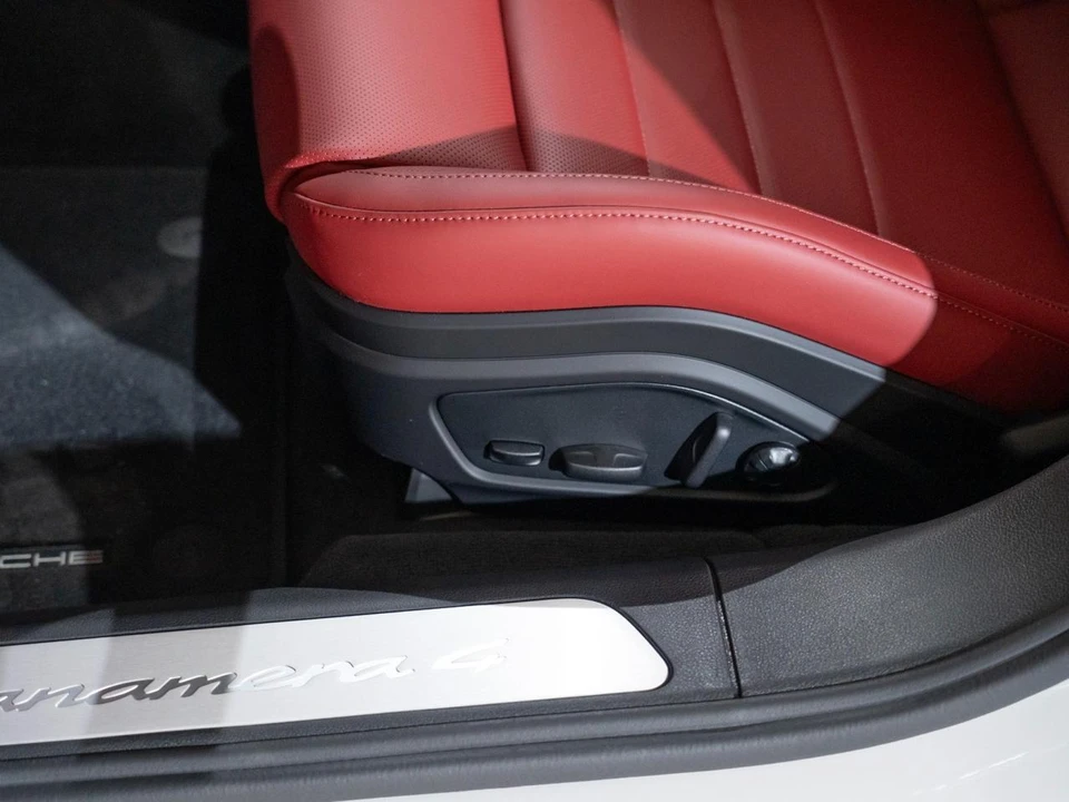 2026 Porsche 976 Panamera - Image 13 of 27