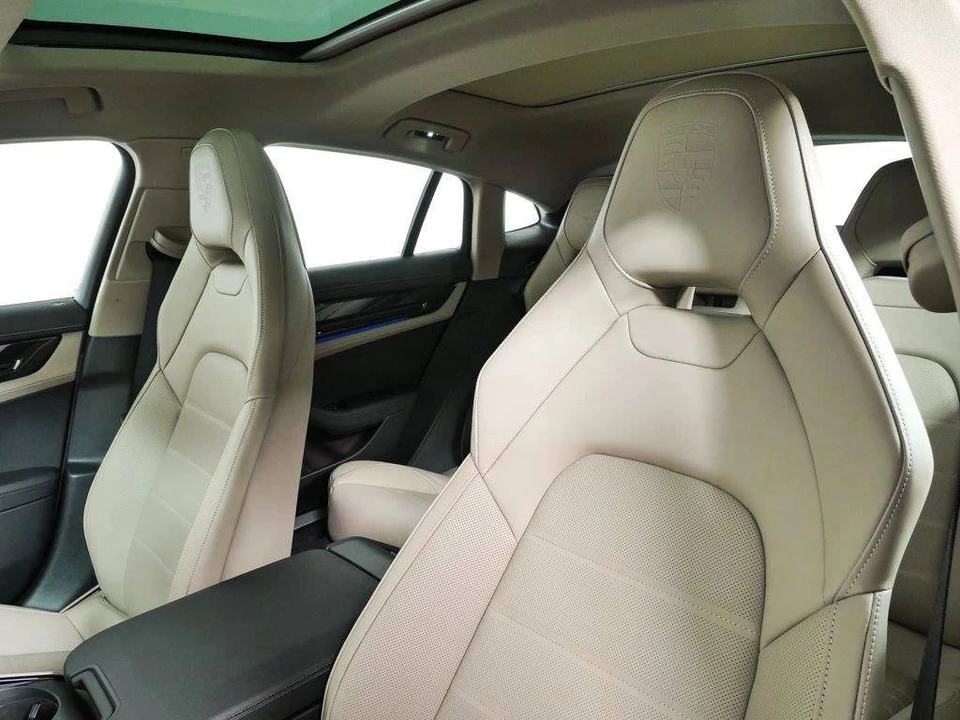 2026 Porsche 976 Panamera - Image 5 of 5