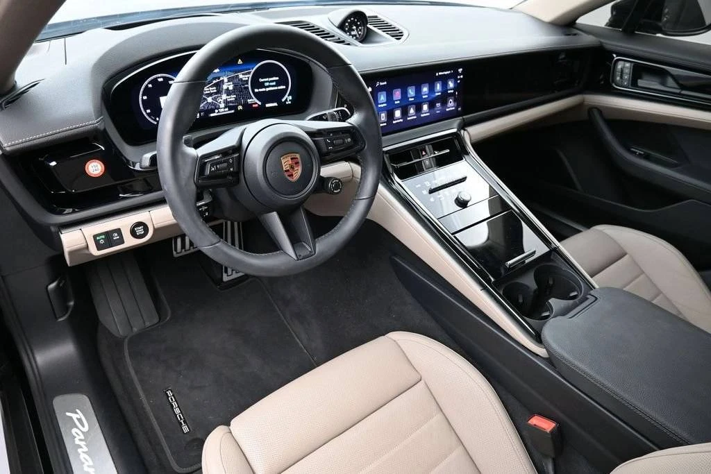 2026 Porsche 976 Panamera - Image 4 of 4