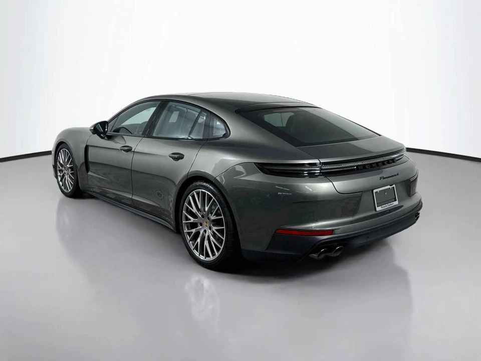 2026 Porsche 976 Panamera - Image 3 of 4
