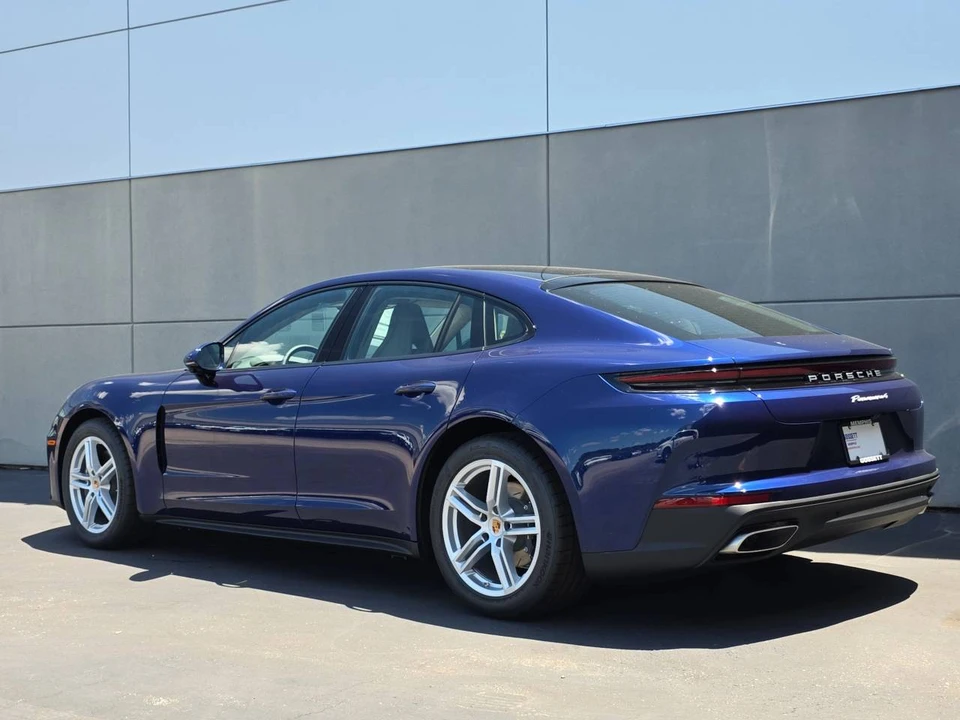 2026 Porsche 976 Panamera - Image 3 of 5