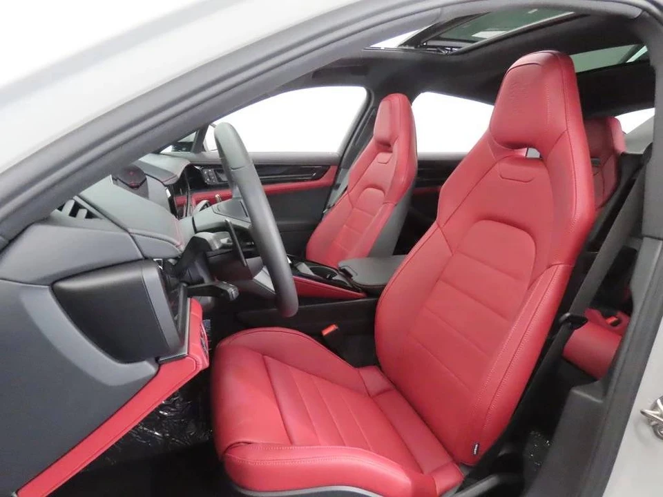 2026 Porsche 976 Panamera - Image 5 of 5