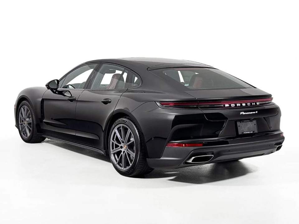 2026 Porsche 976 Panamera - Image 3 of 5