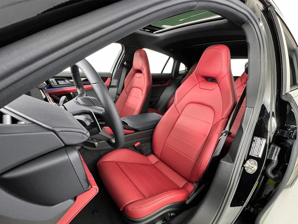 2026 Porsche 976 Panamera - Image 5 of 5