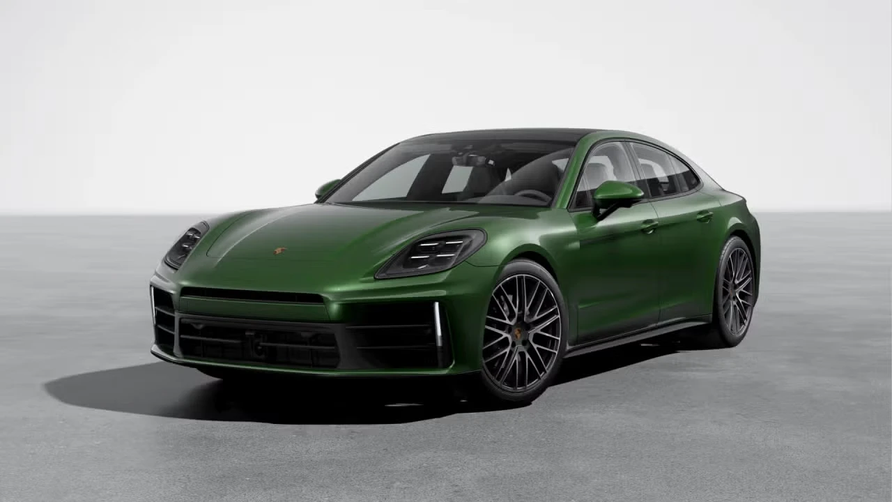 2026 Porsche 976 Panamera - Image 4 of 31