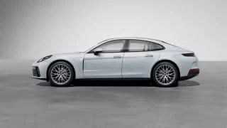 2026 Porsche Panamera - Image 9 of 30