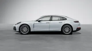2026 Porsche Panamera - Image 13 of 30