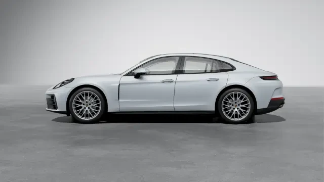 2026 Porsche Panamera - Image 14 of 30