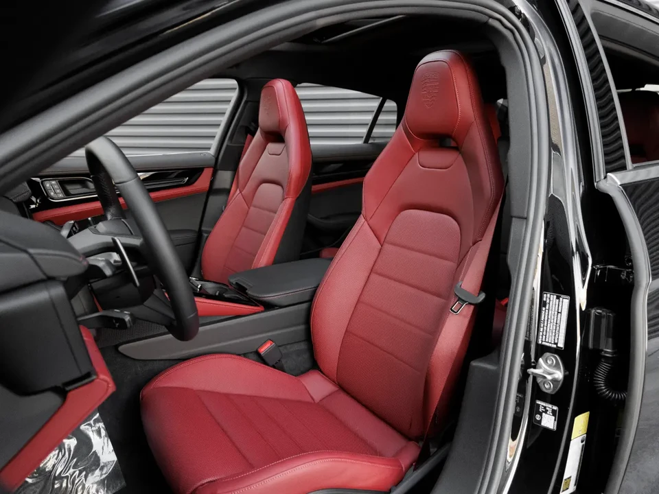 2026 Porsche 976 Panamera - Image 5 of 6