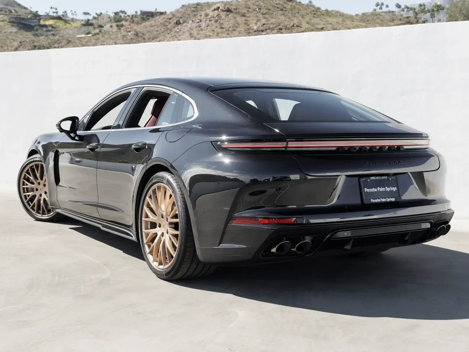 2026 Porsche 976 Panamera - Image 3 of 6