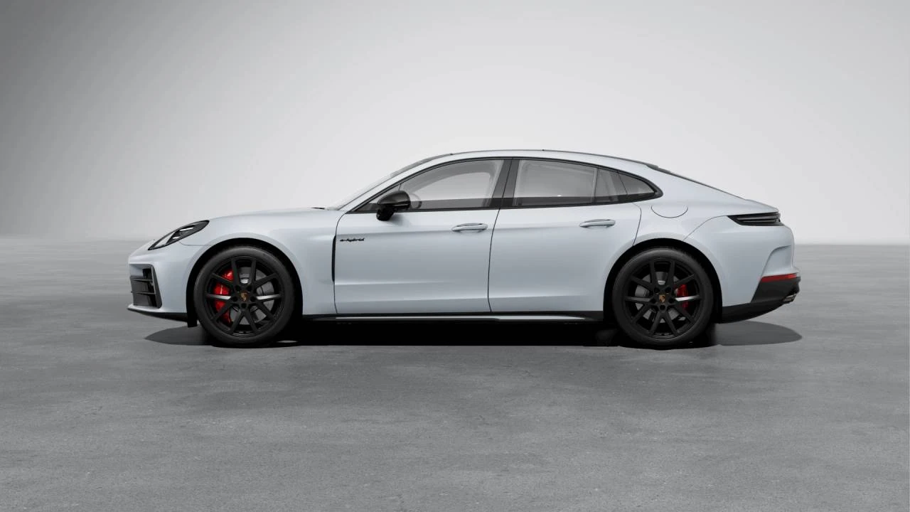 2026 Porsche 976 Panamera - Image 2 of 10