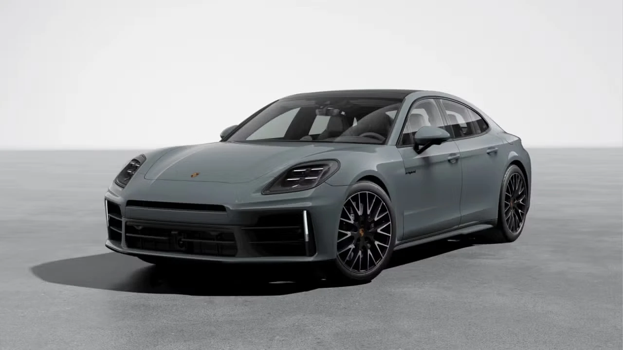 2026 Porsche 976 Panamera - Image 4 of 31