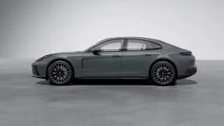 2026 Porsche 976 Panamera - Image 9 of 31
