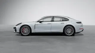 2026 Porsche Panamera - Image 13 of 30