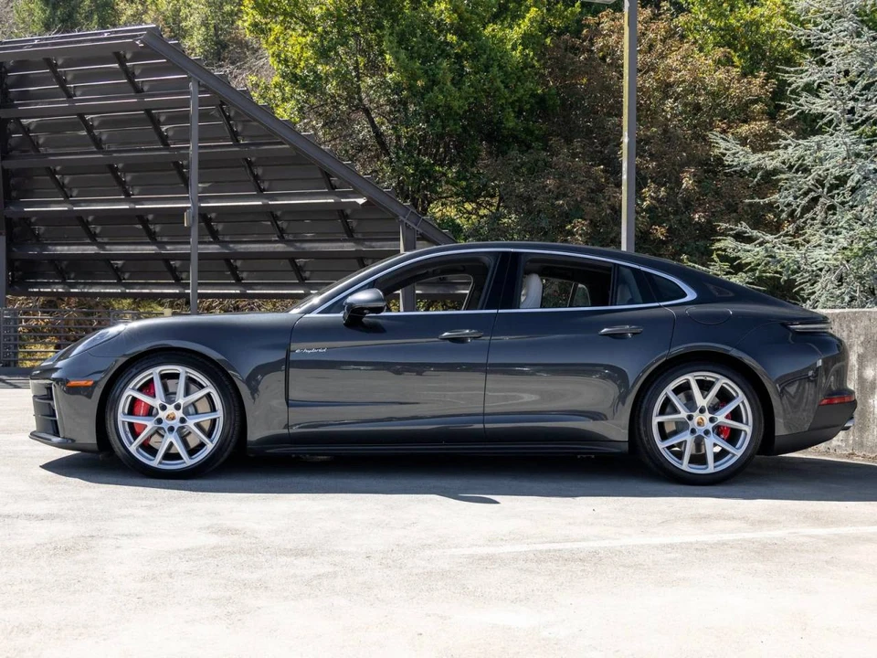 2026 Porsche Panamera - Image 2 of 5