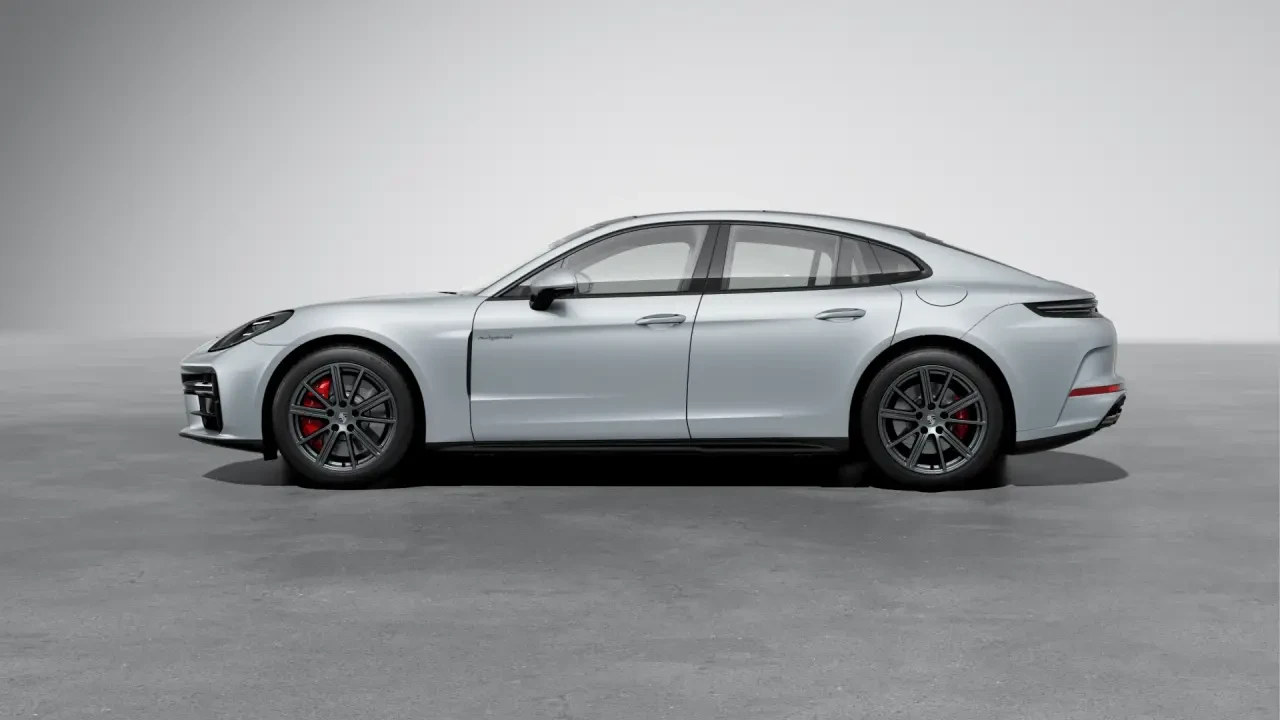 2026 Porsche 976 Panamera - Image 16 of 31