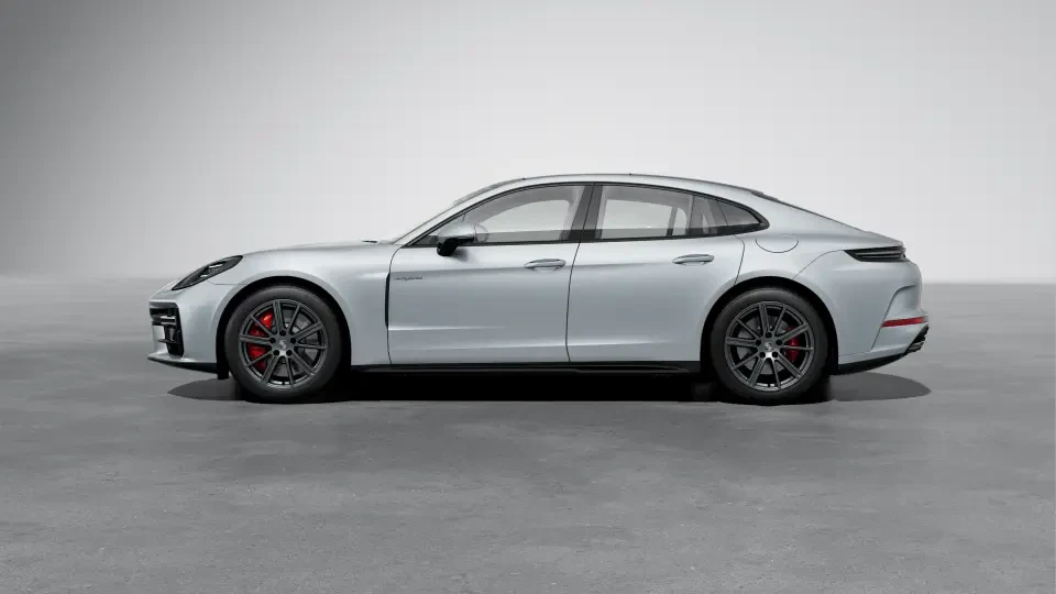 2026 Porsche 976 Panamera - Image 15 of 31