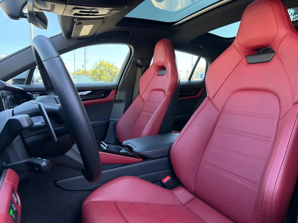 2026 Porsche 976 Panamera - Image 5 of 5