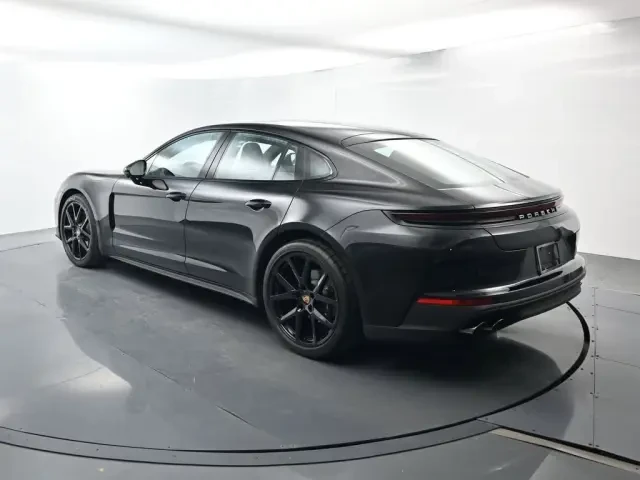 2026 Porsche 976 Panamera - Image 3 of 9