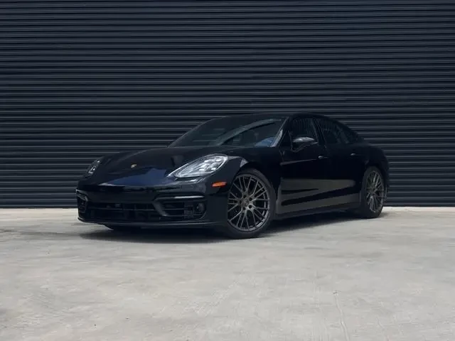 2026 Porsche 976 Panamera - Image 7 of 9
