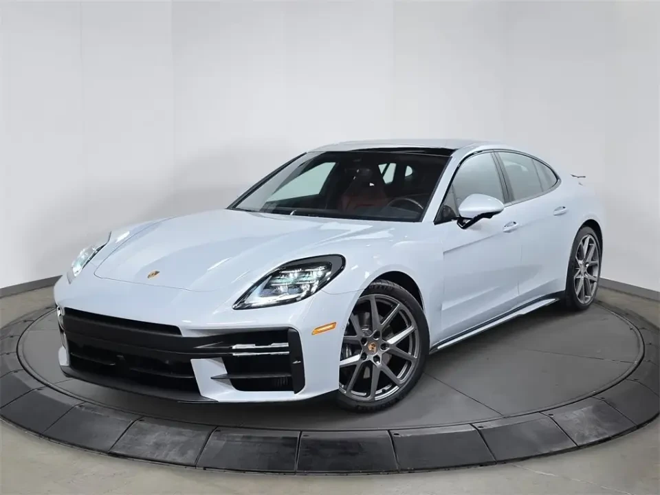 2026 Porsche 976 Panamera - Image 3 of 4