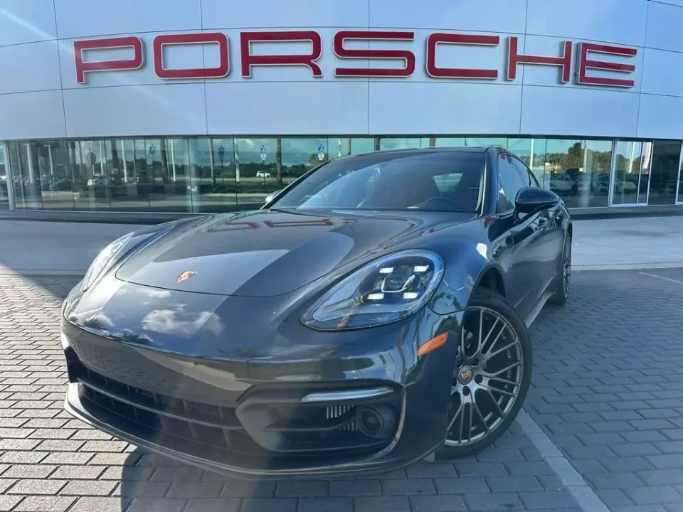 2026 Porsche 976 Panamera - Image 4 of 4