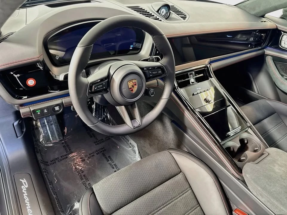 2026 Porsche 976 Panamera - Image 4 of 20