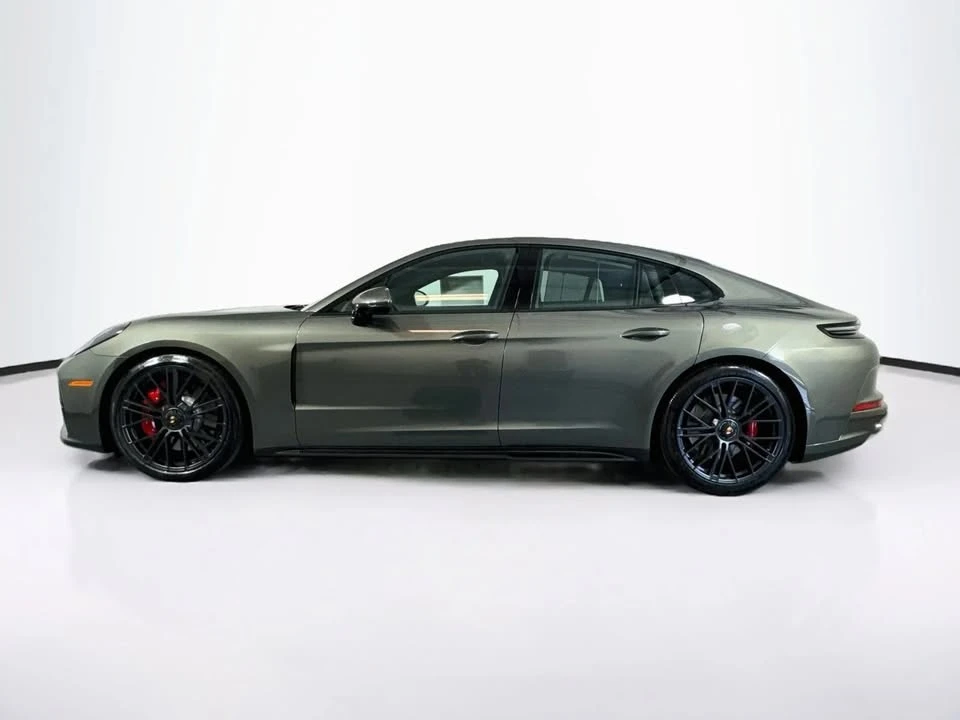 2026 Porsche 976 Panamera - Image 2 of 20