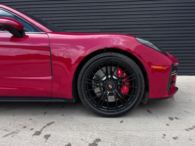 2026 Porsche Panamera - Image 11 of 31