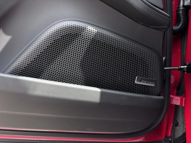 2026 Porsche Panamera - Image 27 of 31