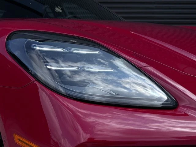 2026 Porsche Panamera - Image 12 of 31