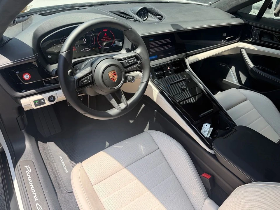 2026 Porsche 976 Panamera - Image 6 of 6