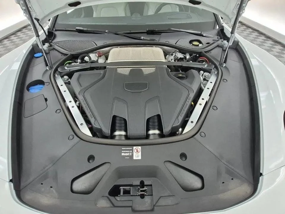 2026 Porsche 976 Panamera - Image 17 of 20