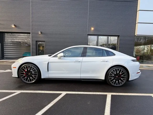 2026 Porsche 971 Panamera GTS - Image 2 of 7