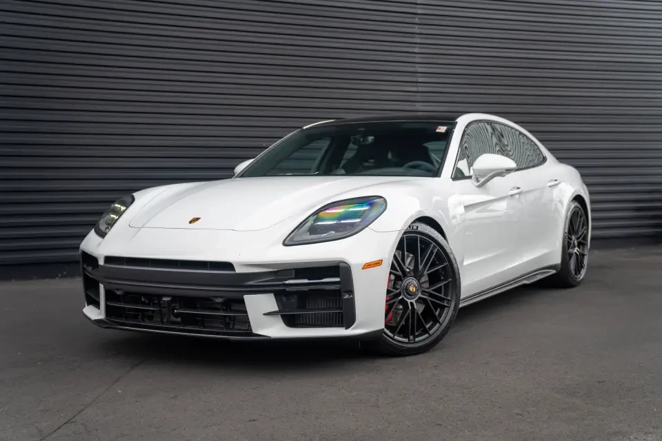 2026 Porsche 971 Panamera GTS - Image 5 of 7