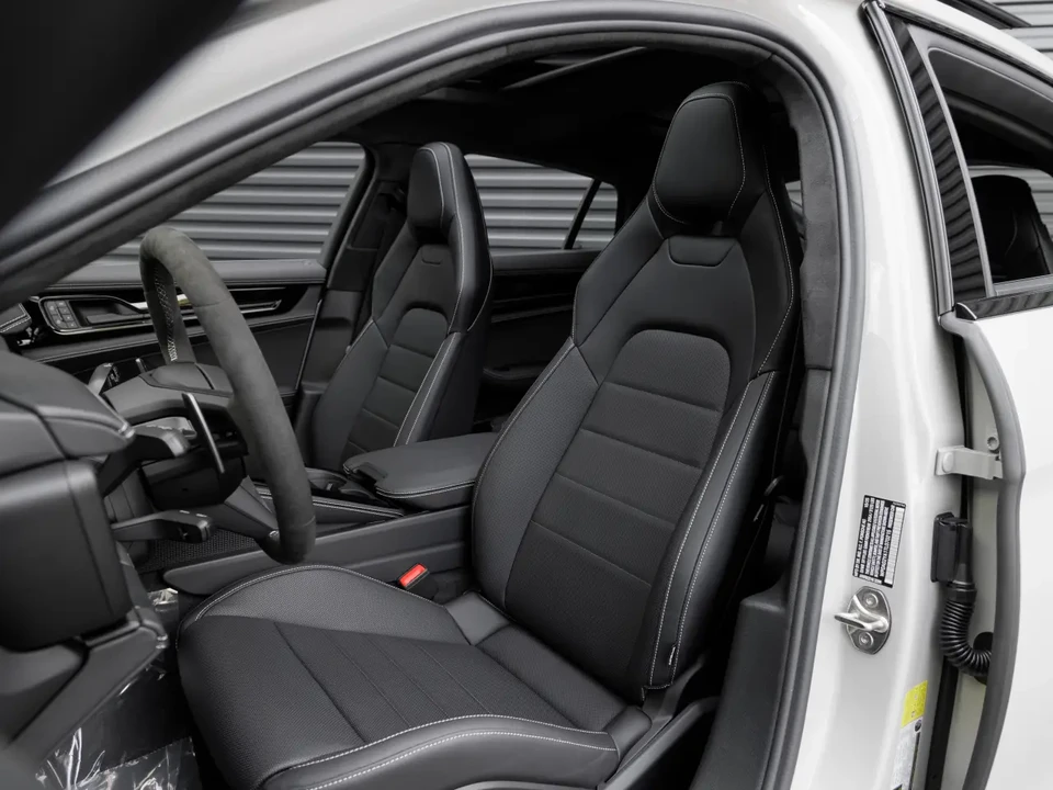 2026 Porsche 971 Panamera GTS - Image 5 of 10
