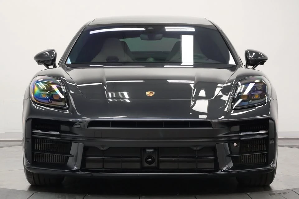 2026 Porsche 976 Panamera - Image 3 of 15