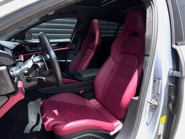 2026 Porsche 976 Panamera - Image 5 of 5