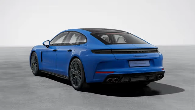 2026 Porsche Panamera - Image 18 of 31