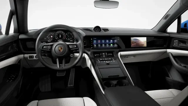 2026 Porsche Panamera - Image 30 of 31
