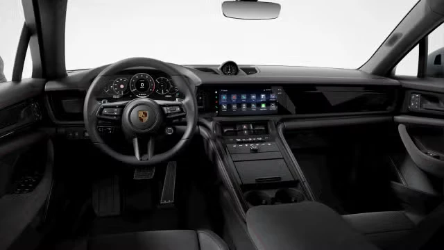 2026 Porsche Panamera - Image 26 of 31